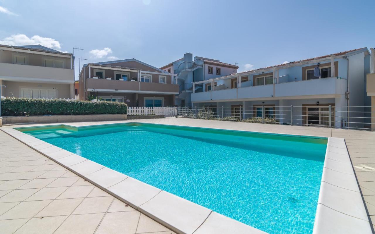 Villetta Federico Climatizzata Con Giardino Privato Viddalba Exterior photo